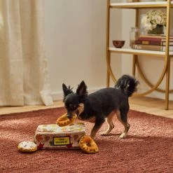 Frisco Fall Box Of Donuts Hide & Seek Puzzle Plush Squeaky Dog Toy 7 Frisco Fall Box Of Donuts Hide & Seek Puzzle Plush Squeaky Dog Toy -Frisco 285639 PT3. AC SS1800 V1629725027